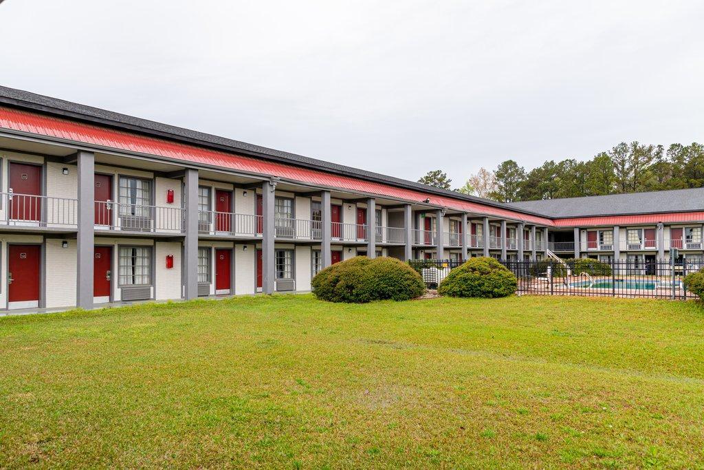 Red Roof Inn Savannah - Richmond Hill I-95 Екстер'єр фото