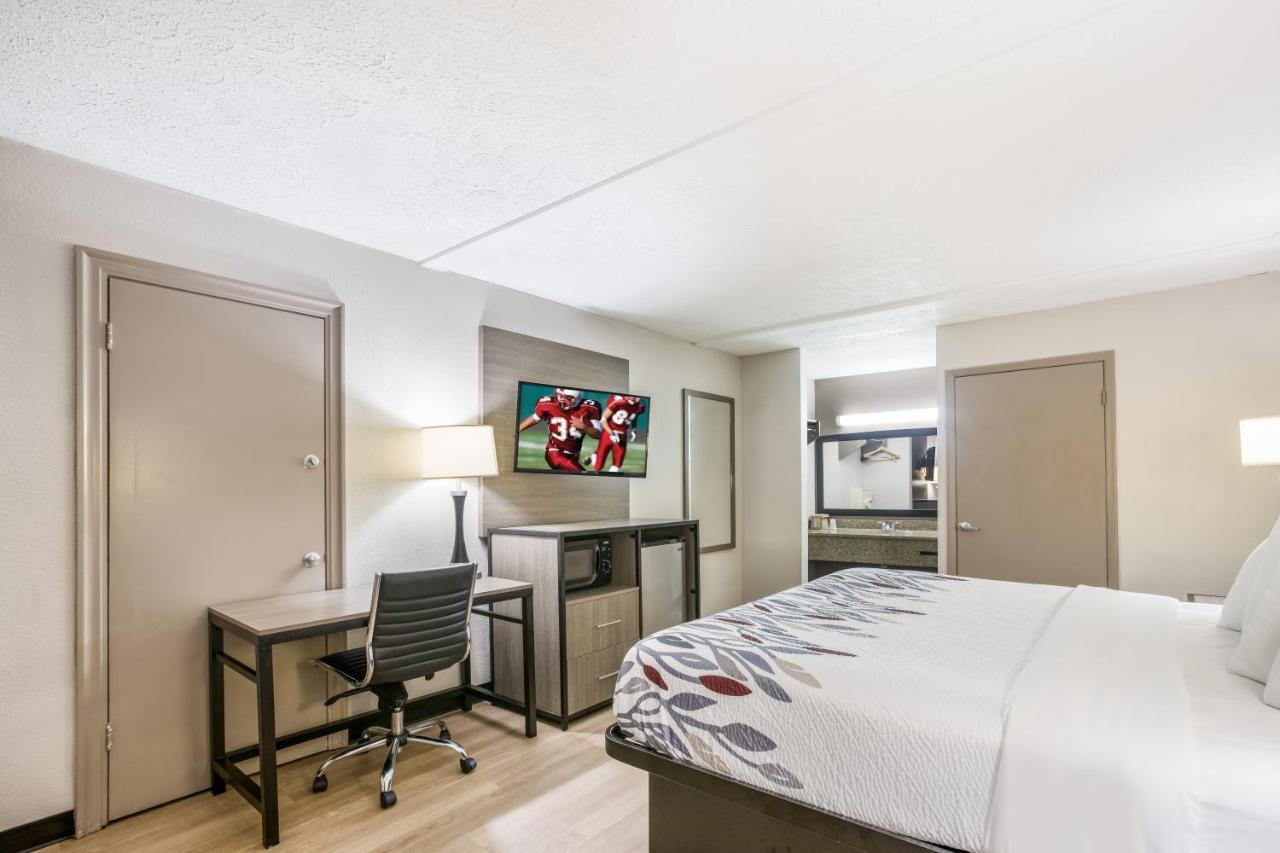 Red Roof Inn Savannah - Richmond Hill I-95 Екстер'єр фото
