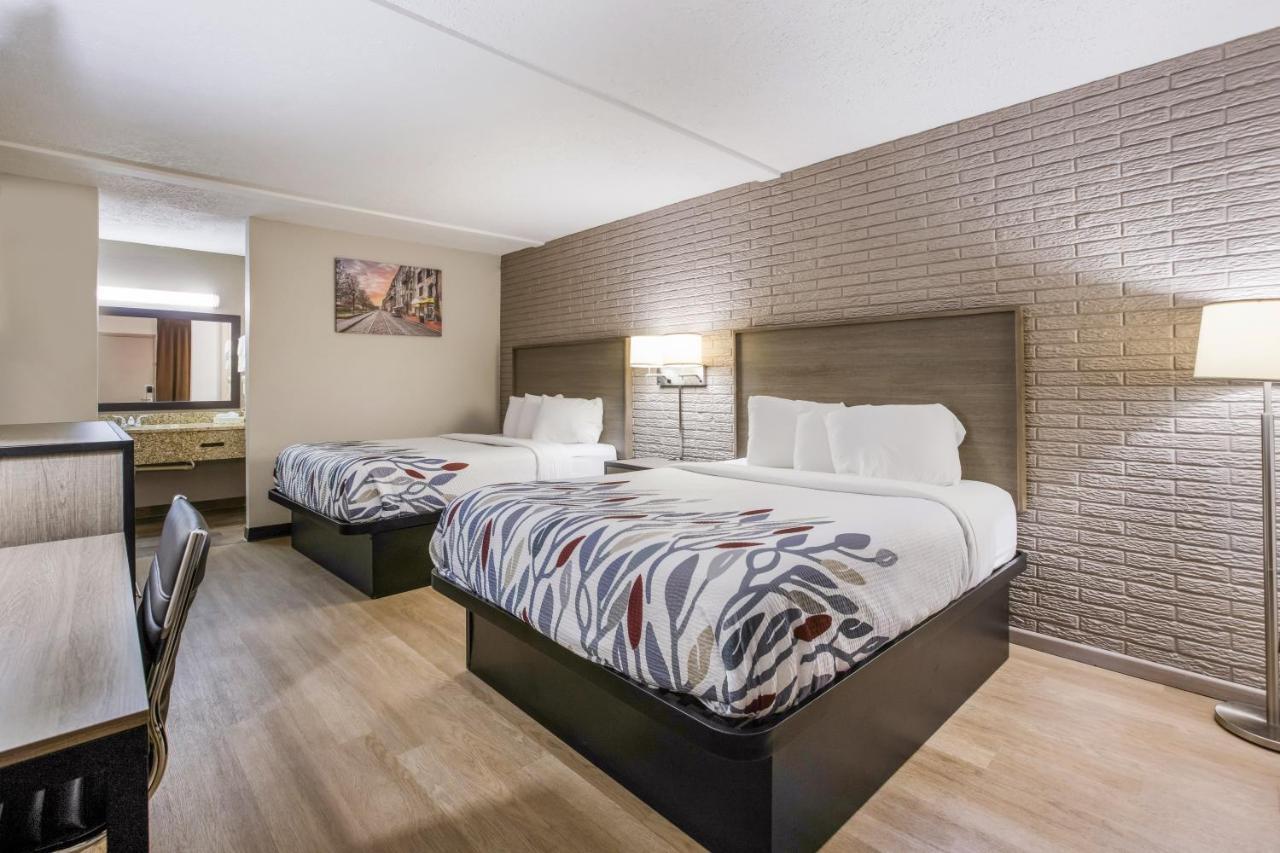 Red Roof Inn Savannah - Richmond Hill I-95 Екстер'єр фото