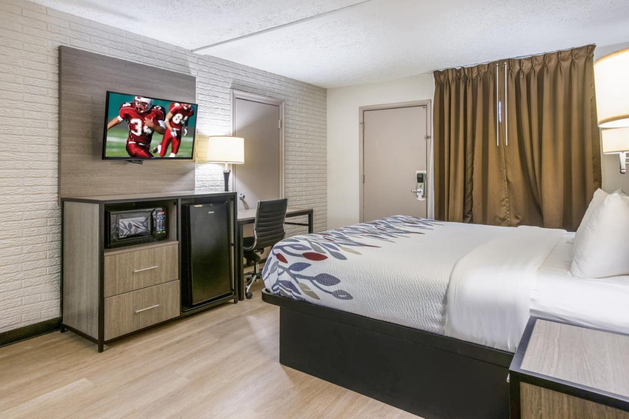 Red Roof Inn Savannah - Richmond Hill I-95 Екстер'єр фото