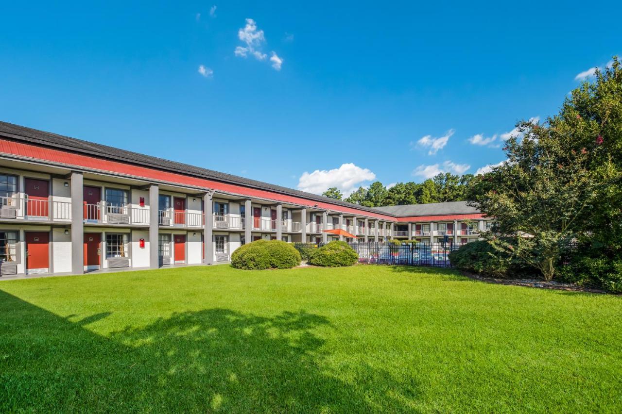 Red Roof Inn Savannah - Richmond Hill I-95 Екстер'єр фото