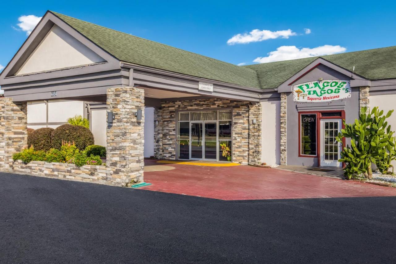 Red Roof Inn Savannah - Richmond Hill I-95 Екстер'єр фото