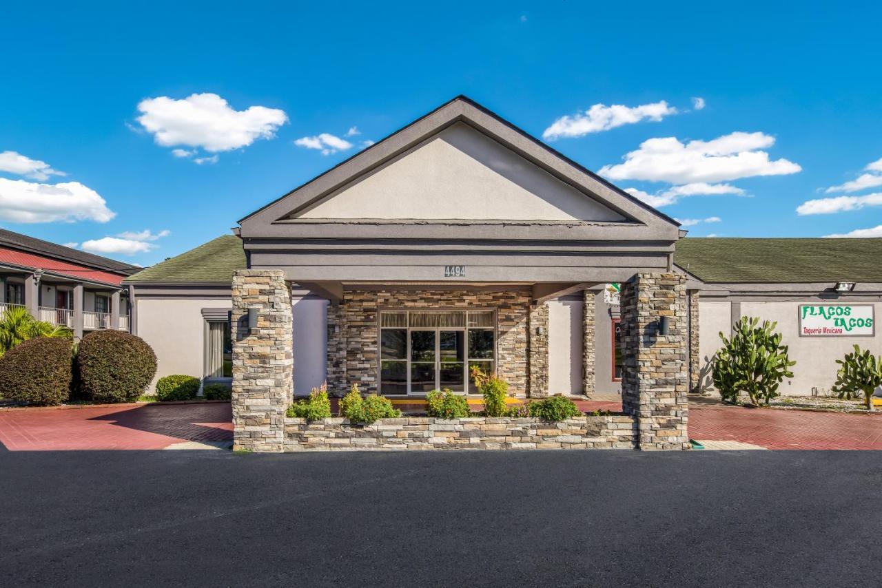 Red Roof Inn Savannah - Richmond Hill I-95 Екстер'єр фото