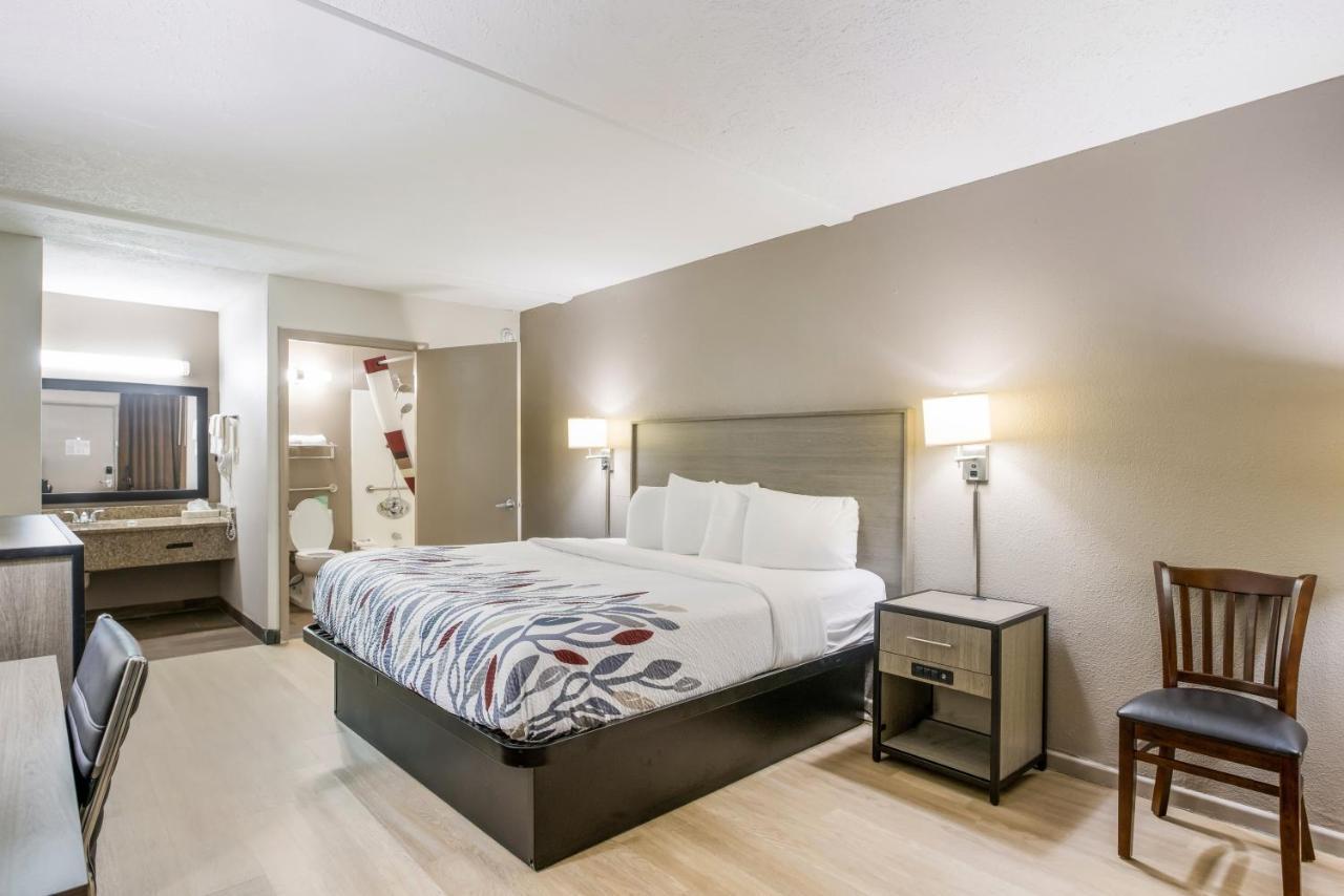 Red Roof Inn Savannah - Richmond Hill I-95 Екстер'єр фото