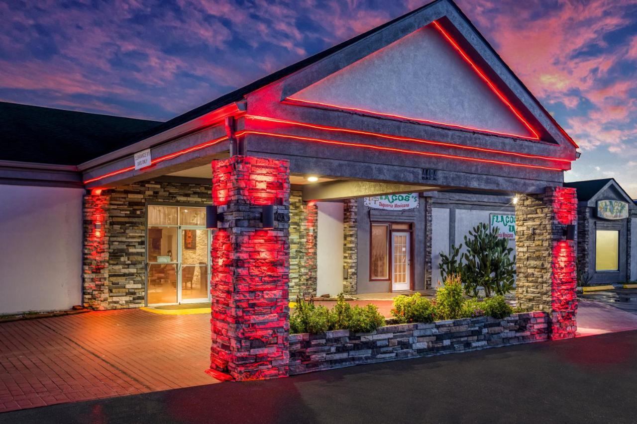 Red Roof Inn Savannah - Richmond Hill I-95 Екстер'єр фото