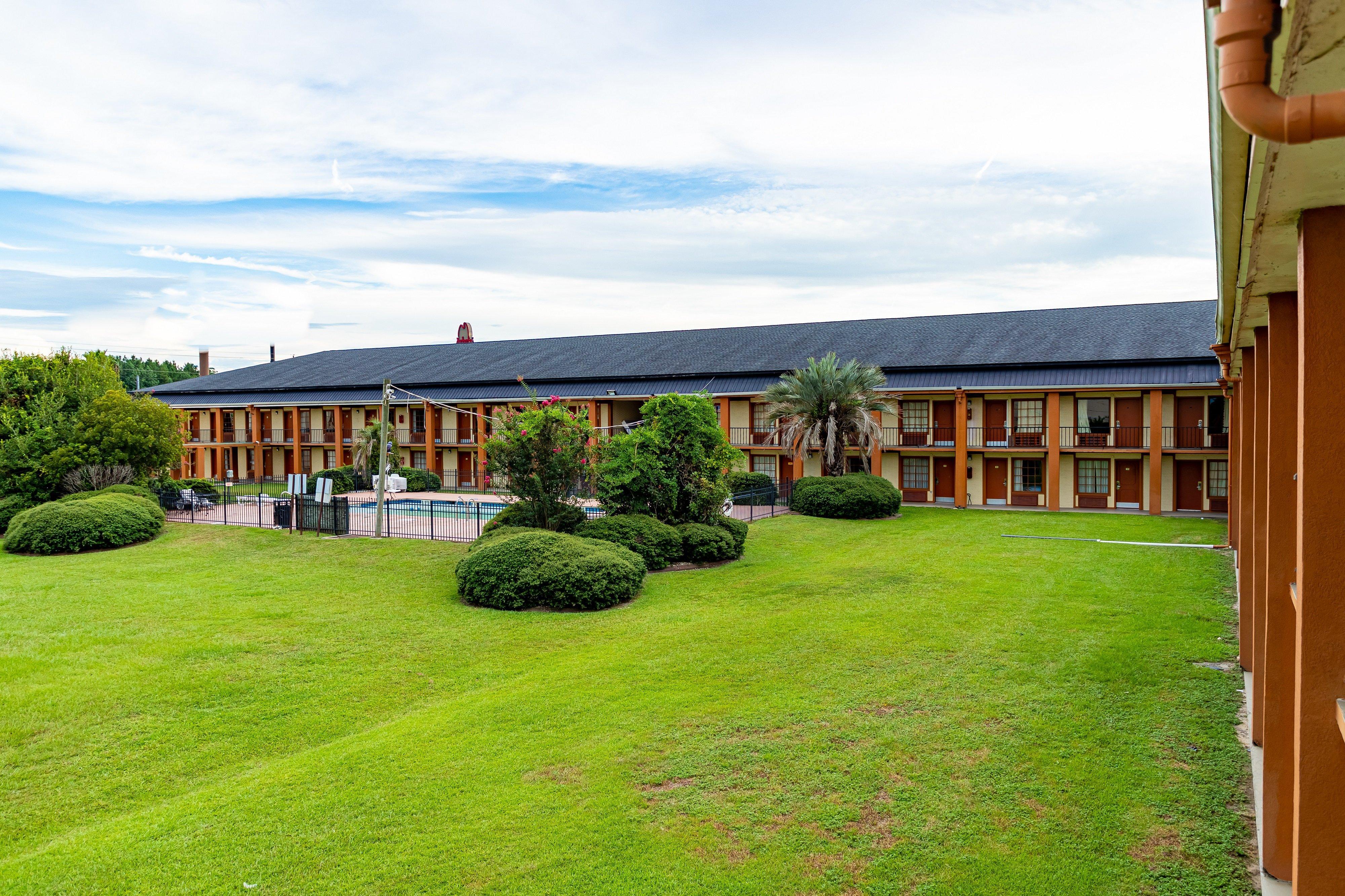 Red Roof Inn Savannah - Richmond Hill I-95 Екстер'єр фото